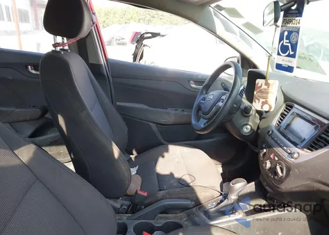 2021 Hyundai Accent Se z USA, uszkodzony, nr VIN 3KPC24A60ME129712